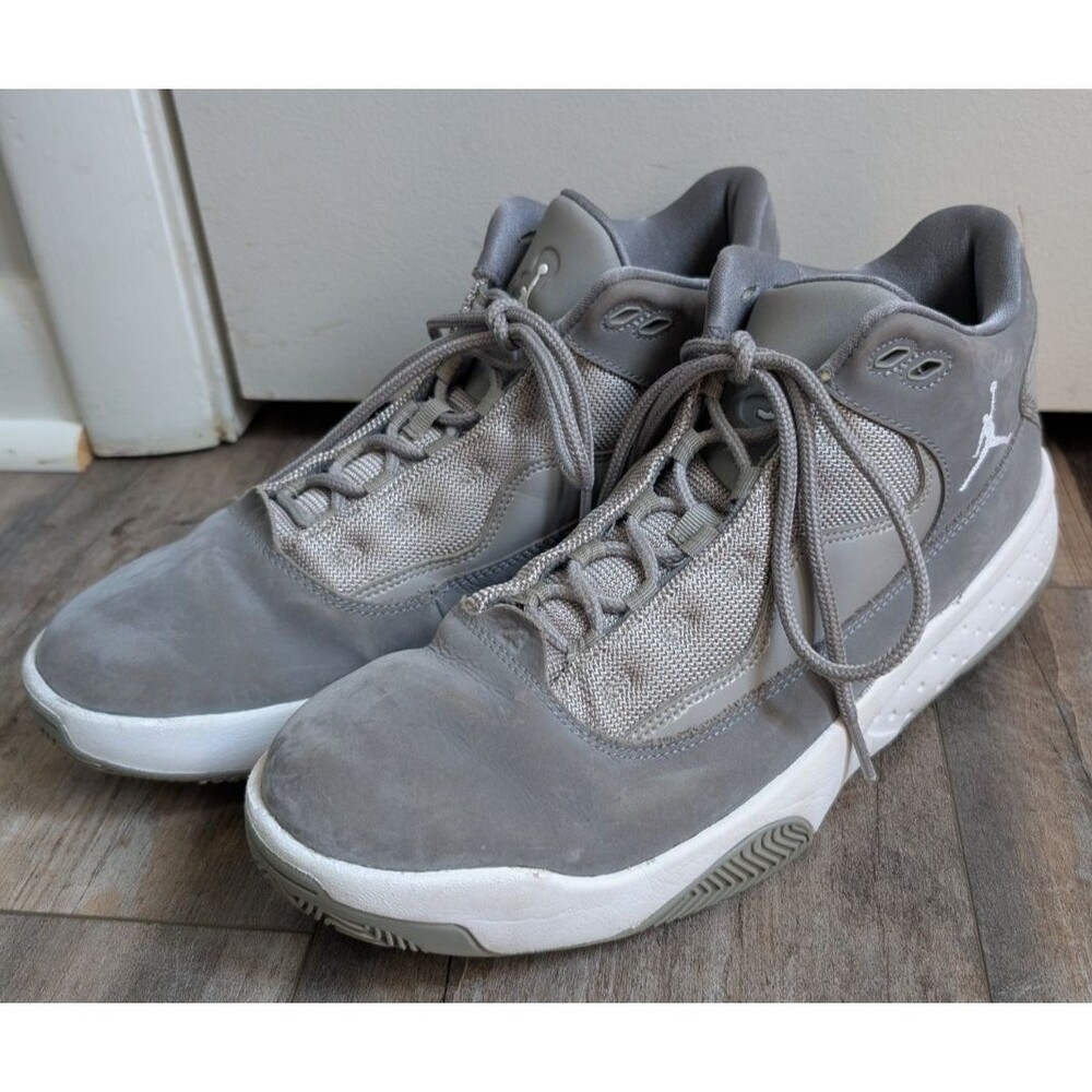 Jordan Men's Max Aura 2 "Medium Gray" Basketball Shoes CK6636-012 Men's 10 & COA